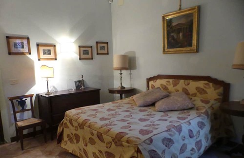 Treia Villa | Elegante Appartamento in Villa con piscina