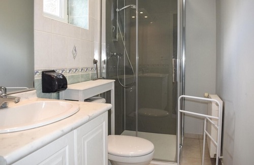 Quemperven Casa | Cozy Home In Quemperven With Wifi