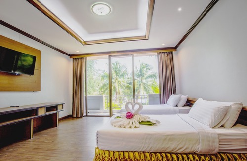 Bang Saphan Hotel | The Uncle Beach Resort