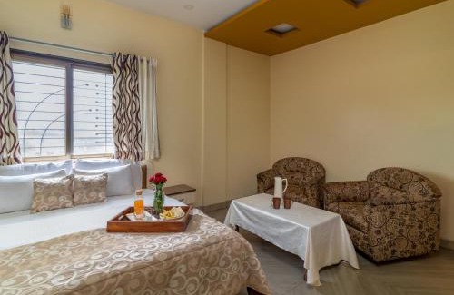 Nanded Hotel | Hotel Manju Palace