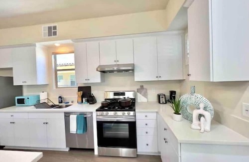 Alhambra Casa | Jie’s choice-Brand new 3B3B townhome 15mins DTLA