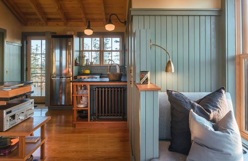 Lunenburg County Apartamento | Shackup Tower - 30 ft in the air & hot tub