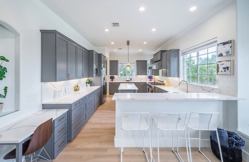 West Oak Hill Casa | *NEW* Private Pool- WalkerVR Just a Dream