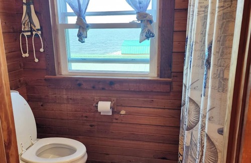 Columbia Cabina | Welcoming Hooks Hideaway-The Cabin on the Albemarle Sound