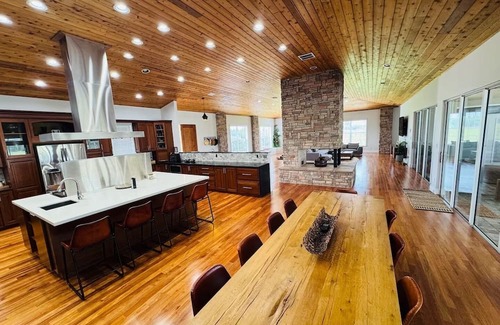 Taylor Creek Casa | 5.5 Acre Peaceful Ranch with heated pool