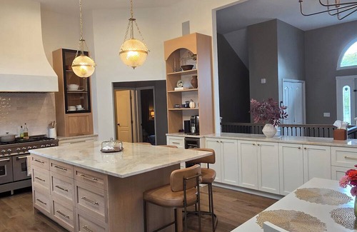 Forestview Casa | Spacious 5-bedroom house in enjoyable Itasca, 0.9 miles for MEDINAH COUNTRY CLUB