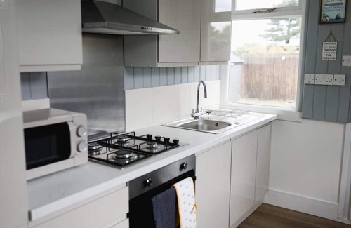 Grimsby Cabina | Pet Haven Humberston Fitties