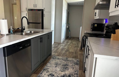 Waterloo Casa | "Sunset Haven" Waterfront Escape on Lake Greenwood