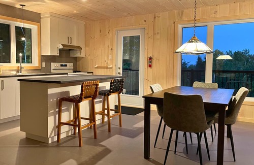 Saint-Henri-de-Taillon Chalet De Esquí | The Nest – Nature Retreat