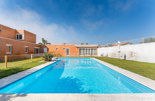 Esmoriz Casa | Esmoriz's golden hour with pool