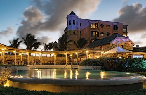 Diamond Valley Apartamento | The Crane Resort 2BR+3Bth. Ocean View. Priv 28' pool Kitchen & Living Sleeps 6.