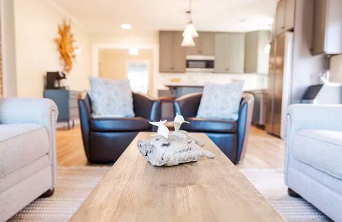 New Warrington Casa | Bayou Grande Retreat- Waterfront with private dock