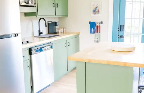 New Warrington Apartamento | NEW- Heron’s Hideaway minutes away from NAS