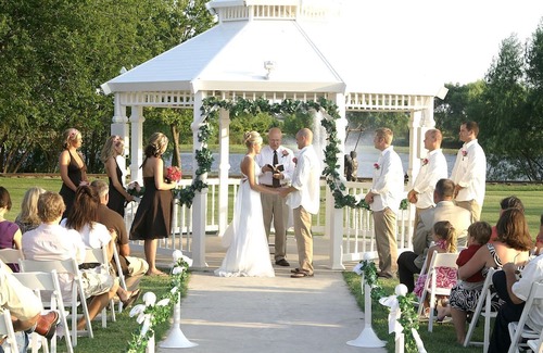 South Oklahoma City Casa | Authentic Wagon Rentals for a Family Getaway near Norman, Oklahoma