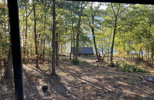 Burdett Cabaña | Cliff’s Edge Cottage Lakeview - Tranquil 2 Acre Escape Overlooking Seneca Lake