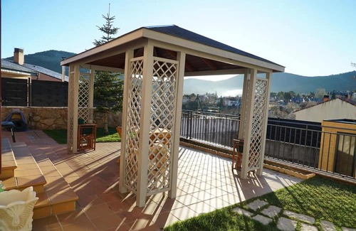 San Rafael Casa | Holiday Home 'Nootka' with Mountain View, Private Garden and Wi-Fi