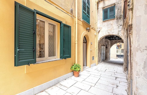 Monreale Apartamento | Ai Vicoli Ciambra's Alley by Wonderful Italy