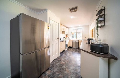 Nairne Casa | ★Escape to Adelaide Hills★ ✔Nairne✔Wifi✔Family
