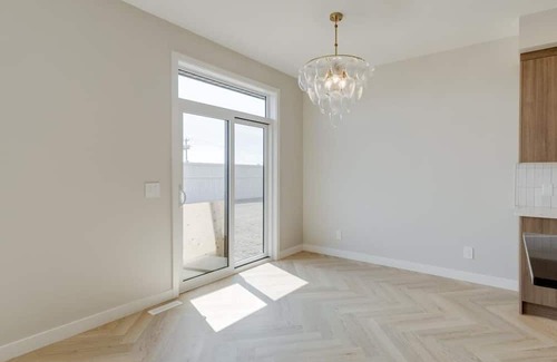 St. Albert Casa | Lovely Executive Home - Long Stays - Garage Parking - Near WEM