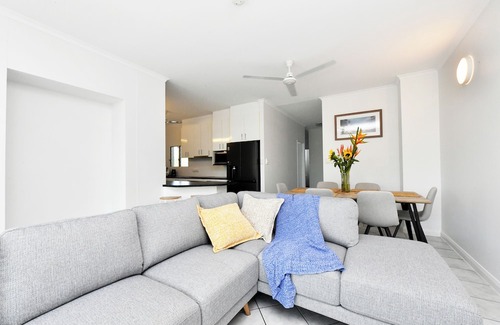 Larrakeyah Apartamento | Welcome to Bush Chook Haven an iconic Territory 3 bedroom newly renovated gem