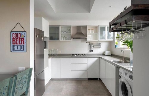 Reis Magos Apartamento | ElReino - 2bhk Designer Apt with Private Garden