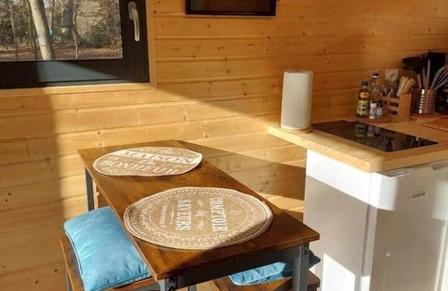 Saint-Just-de-Claix Casa | Chalet and terrace perched in the trees