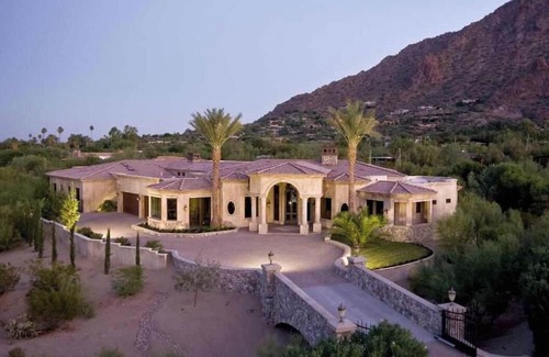 Paradise Valley Villa | MANSION TOSCANIA: ultra-luxury 10Bd 10.5Bath minutes from Camelback Mountain