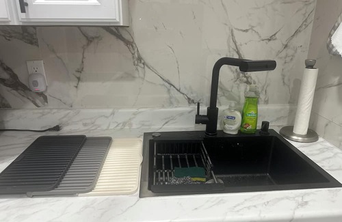 Fort Myers Apartamento | Bright & Charming Room with All Amenities In delightful Fort Myers