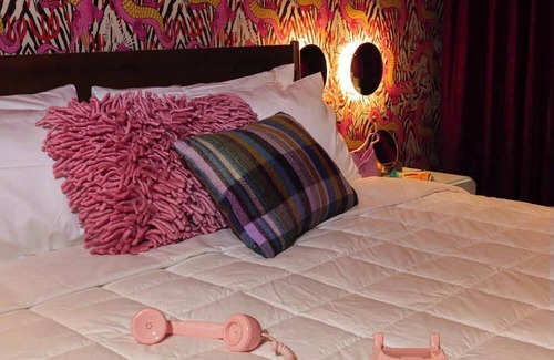 Cherokee Triangle Hotel | Hotel Hilo - Room 103