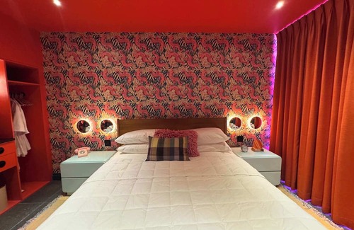 Cherokee Triangle Hotel | Hotel Hilo - Room 201