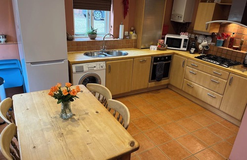Saffron Walden Cabaña | Spacious, comfortable, modern cottage, 5 minutes to Saffron Walden town Centre.