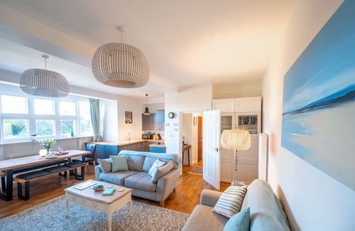 Binham Apartamento | Meadow View is a perfect North Norfolk grown-up bolthole in the popular village of Binham. It is a s