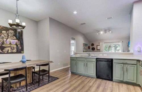 Westside Casa | Watermill Home