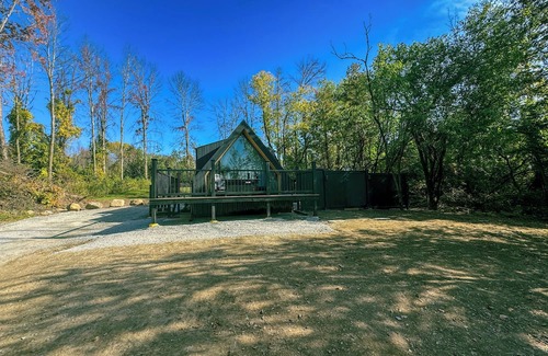 St. Albans Cabina | The Obsidian A Hideaway