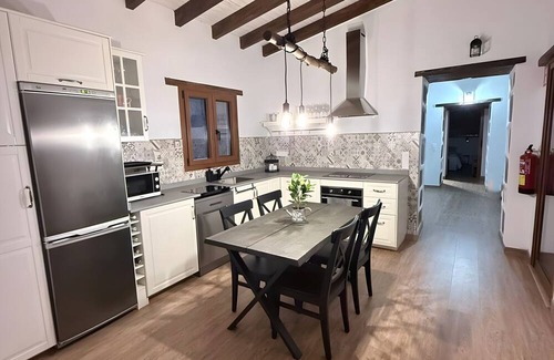 La Culata Casa | Casa Rural La Pelusa with Mountain Views, Wi-Fi, and Air Conditioning