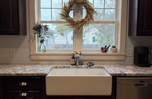 Fremont Casa | Historic 3-bedroom house, Walking distance to downtown Fremont, Host Friendly