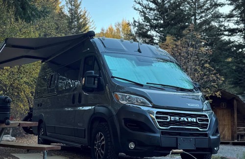 Fallbrook Casa | Cozy Campervan in peaceful Fallbrook sleeps 2