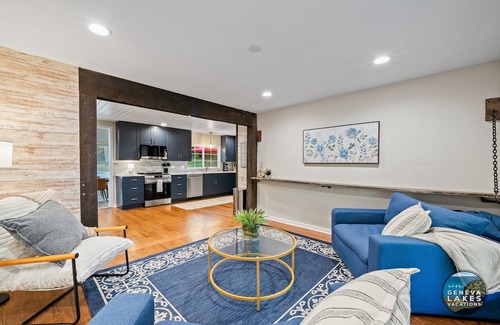 Bassett Casa | Twin Pines|Year-Round Indoor Heated Pool| 3 Mins Wilmot Ski Resort|Family Reunions|Pickelball/Tennis