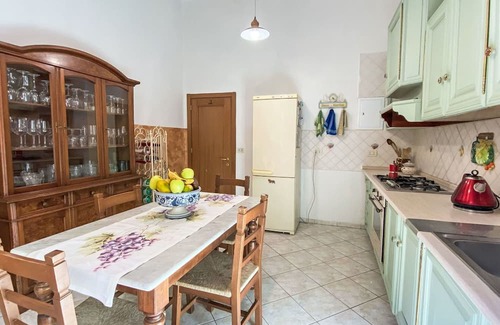 Ponteginori Casa | Stunning private villa for 11 guests with WIFI, private pool, hot tub, TV, patio and pets allowed