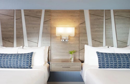 Pinellas Point Hotel | 2 Units | Luxurious Room Steps to Downtown Attractions & Tranquility