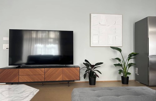 Enge Apartamento | Cozy Zurich Getaway Lake Access Private Garden