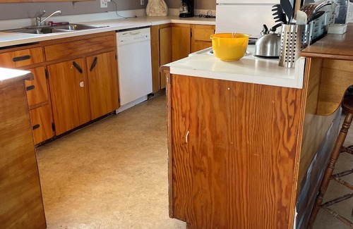 Zurich Otro | Ranch house between Zurich and Harlem hunting, hiking, & quiet. Family friendly