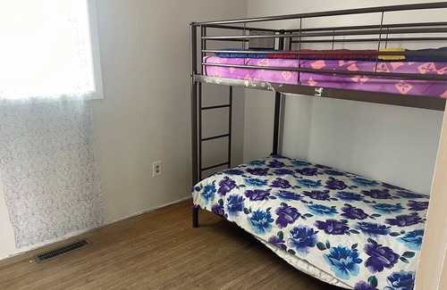 Zurich Otro | Ranch house between Zurich and Harlem hunting, hiking, & quiet. Family friendly