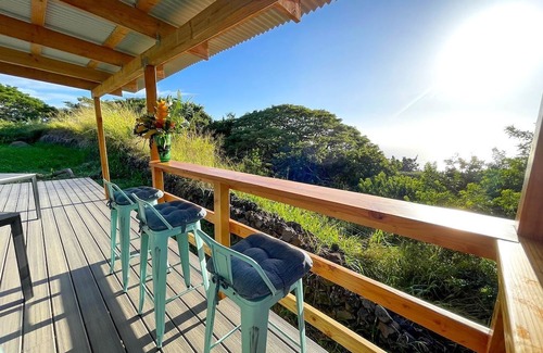 Kealakekua Cabina | Cute Cabin for Two Surrounded by Nature for a Peaceful Getaway in Kealakekua, Hawaii