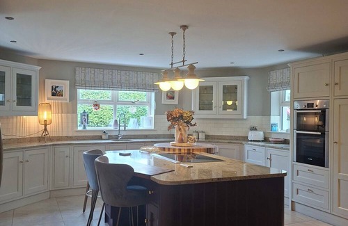 Cluain Lara Casa | Elegant 4 bed Irish Retreat - Gateway to the Wild Atlantic Way