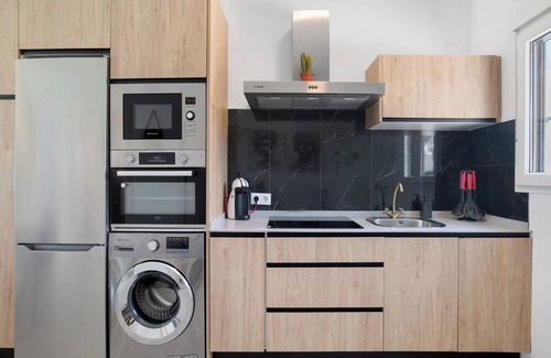 Conil de la Frontera Casa | Holiday Home 'Casita Perla' with Private Pool, Wi-Fi and Air Conditioning