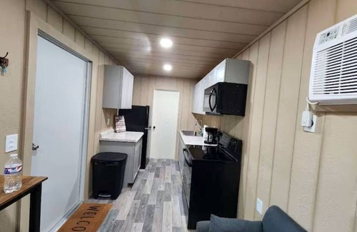 Osceola Cabina | Bunkhouse Cabin near Truman Lake in the Ozarks!