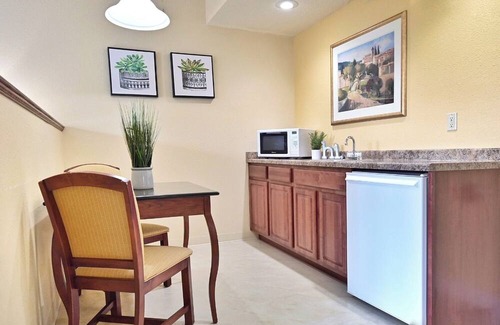 Pembine Hotel | Historic Island Retreat! 3 Chic Units w/Pool, Golf & Riverside Lounge Access!