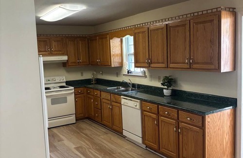 Moultrie Casa | 4-bedroom house in wonderful Moultrie with AC