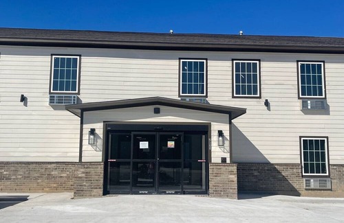 Sulphur Casa | Double Queen Bedroom with Kitchen